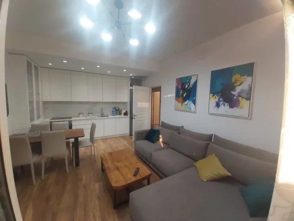 Tirane, shes apartament 2+1 Kati 5, 92 m² 192.000 € (GOLDEN PARK)