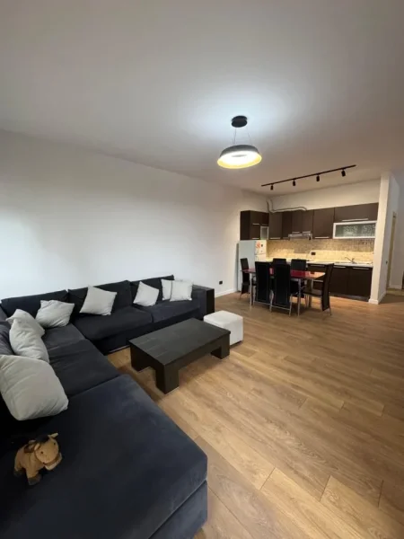 Tirane, shitet apartament 2+1 Kati 3, 110 m² 198.000 € (Rruga xhanfize keko)