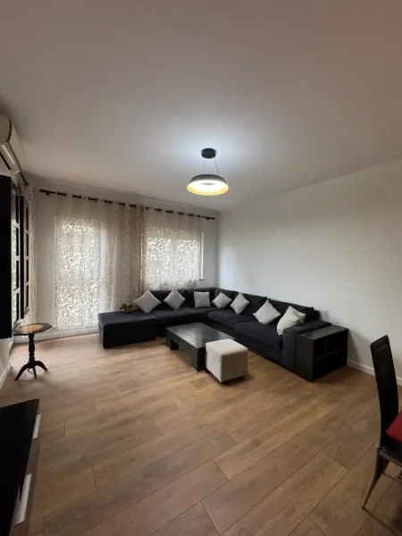 Tirane, shitet apartament 2+1 Kati 3, 110 m² 198.000 € (Rruga xhanfize keko)