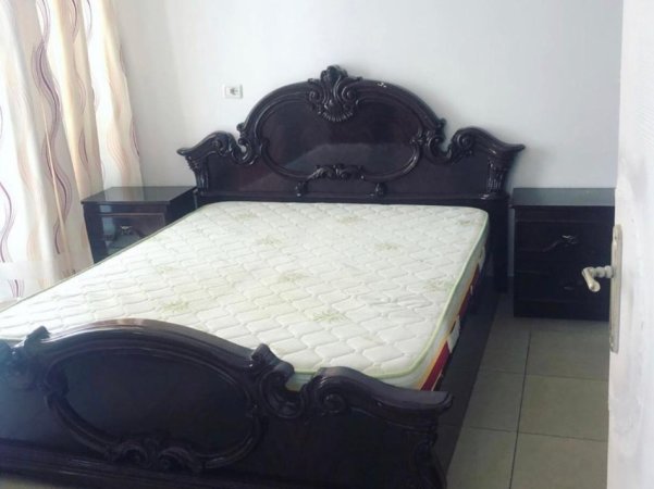 Tirane, jepet me qera garsonier 1+1 Kati 7, 40 m² (Pallatet Cabej,Misto Mame)