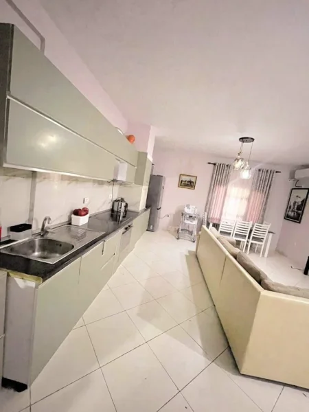 Jepet me Qira Apartament 2+1 ne Fresk,  500 €URO