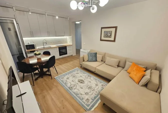 Tirane, jepet me qera apartament 2+1+Ballkon Kati 3, 75 m² 820 € (Myslym Shyri)