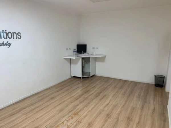 Tirane, jepet me qera ambjent biznesi Kati 2, 66 m² 727 € (Kryqezimi i Vasil Shantos.)