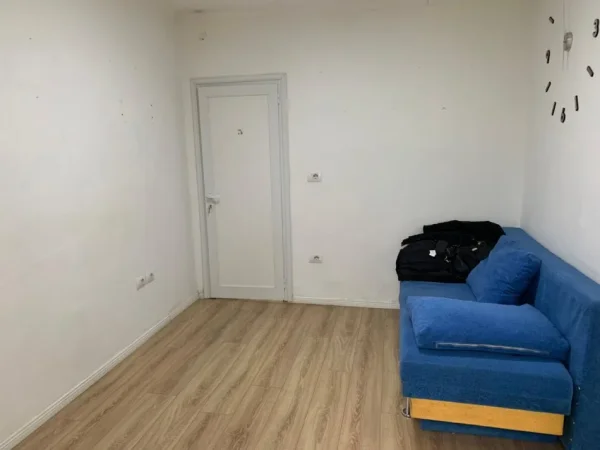 Tirane, jepet me qera ambjent biznesi Kati 2, 66 m² 727 € (Kryqezimi i Vasil Shantos.)