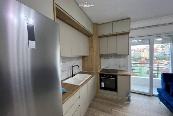 Tirane, jepet me qera apartament 1+1+Ballkon Kati 2, 50 m² 450 € (Selite)