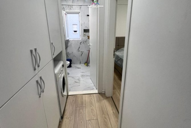 Tirane, jepet me qera apartament 1+1+Ballkon Kati 2, 50 m² 450 € (Selite)