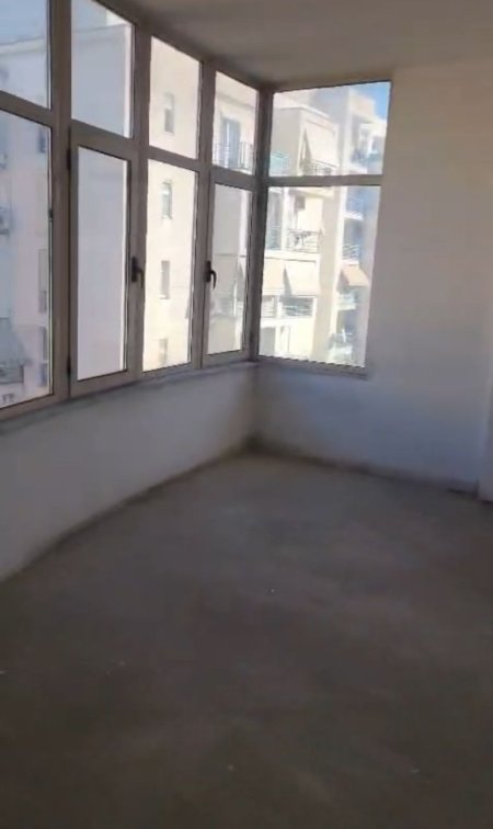 Tirane, shitet apartament 2+1+Ballkon Kati 4, 116 m² 163.000 € (YZBERISHT)