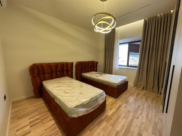 Tirane, jepet me qera 2+1 Kati 8, 115 m² 1.200 € (TEK KOPESHTI BOTANIK)