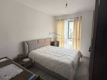 Shitet, Apartament 2+1, Kompleksi Univers City, Tiranë. AREA60111