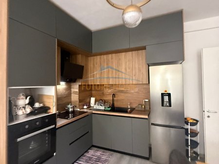 Shitet, Apartament 2+1, Kompleksi Univers City, Tiranë. AREA60111