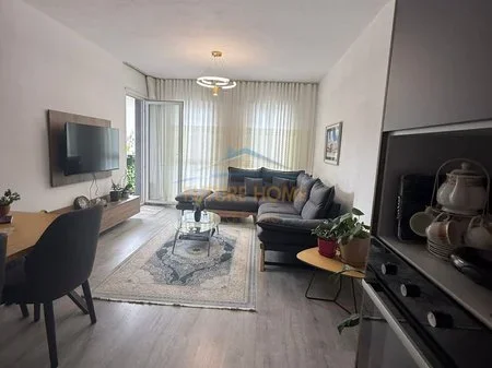 Shitet, Apartament 2+1, Kompleksi Univers City, Tiranë. AREA60111