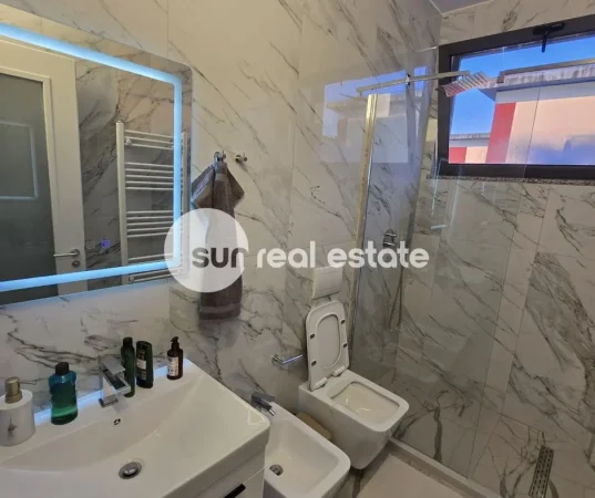 Shkoder, jepet me qera Vile 3 Katshe Kati 2, 140 m² 800 € (RUS, SHKODER)