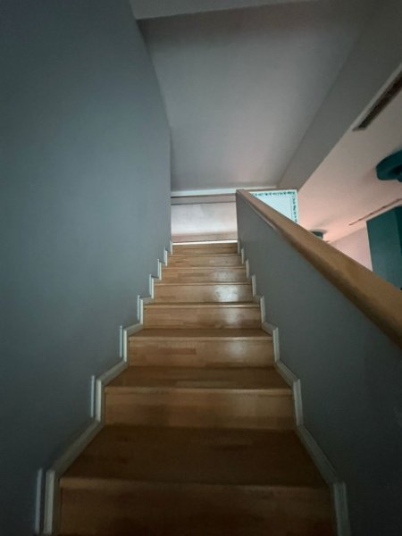 Tirane, shitet ambjent biznesi Kati 1, 132 m² 353.000 € (ASTIR)