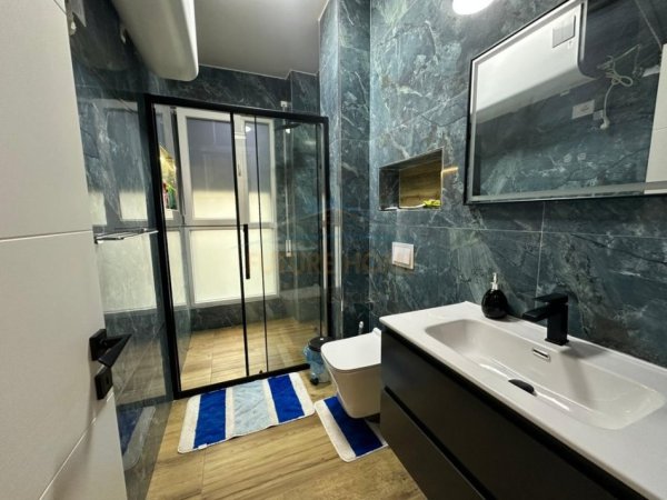 Qera Apartament 2+1+2+Post Parkimi, Don Bosko, Kompleksi Trio Towers