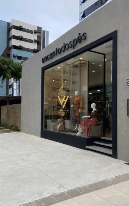 Tirane, shitet dyqan Kati 0, 70 m² 500.000 € (RRUGA E KAVAJES)