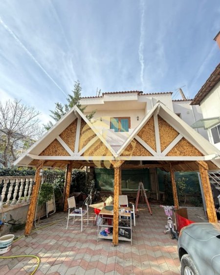 Tirane, jepet me qera Vile 3+1+Ballkon Kati 3, 320 m² 3.000 € 