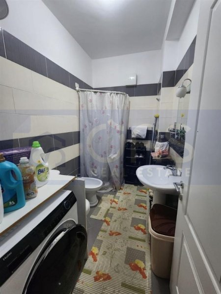 Tirane, jepet me qera apartament 2+1+Aneks+Ballkon Kati 1, 110 m² 450 € (Fresk , Pran kontaktit)