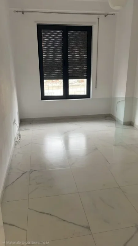 Tirane, jepet me qera zyre Kati 5, 101 m² 55.000 € (Rruga Karl Gega)