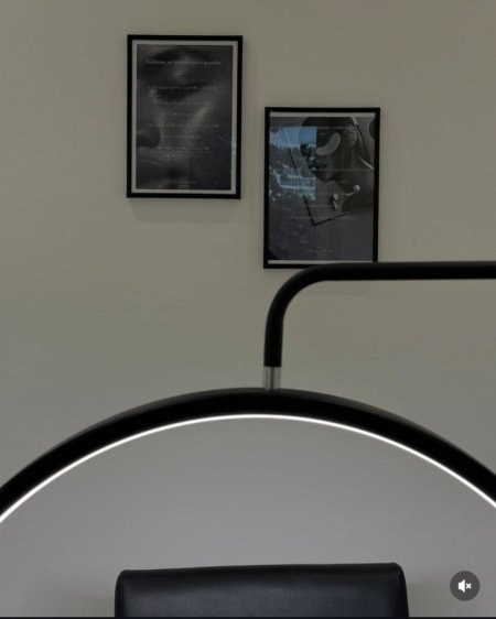 Tirane, ndarje qeraje ambjent biznesi Kati 2, 260 € (Shallvaret perball tajvanit)