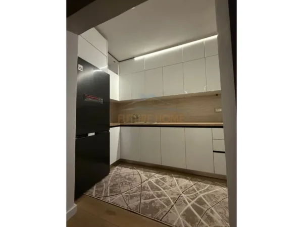 Tirane, shitet apartament 2+1+Ballkon Kati 5, 74 m² 135.000 € (Ali Dem)