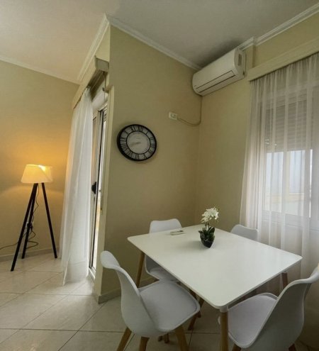 Shqiperi, jepet me qera apartament 1+1 Kati 5, 70 m² 550 € 