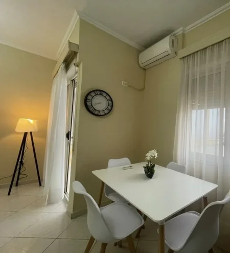 Shqiperi, jepet me qera apartament 1+1 Kati 5, 70 m² 550 € 