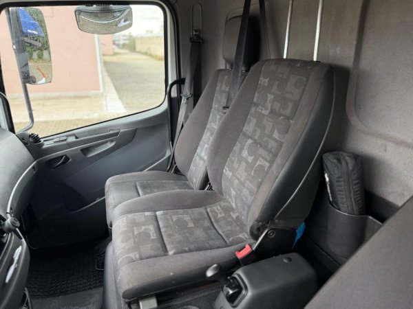 Tirane, shes Karroatrec MB ATEGO 1218, Nafte, e bardhë manuale