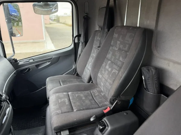 Tirane, shes Karroatrec MB ATEGO 1218, Nafte, e bardhë manuale