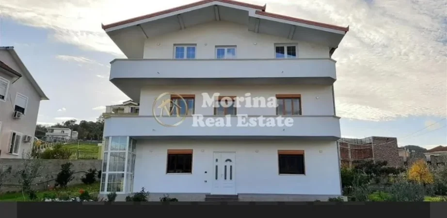 Tirane, jepet me qera Vile 3 Katshe , 550 m² 2.000 € (Teg)