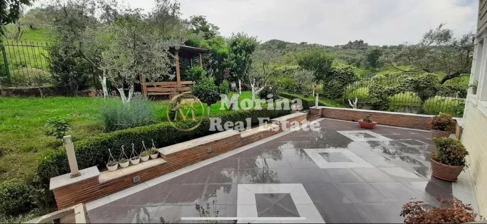 Tirane, jepet me qera Vile 3 Katshe , 550 m² 2.000 € (Teg)