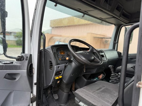 Tirane, shes Karroatrec MB ATEGO 1218, Nafte, e bardhë manuale