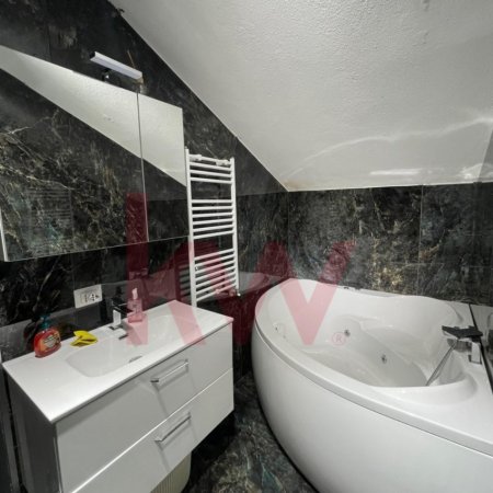 Durres, shitet Vile 3+1+Ballkon Kati 2, 450 m² 695.000 €