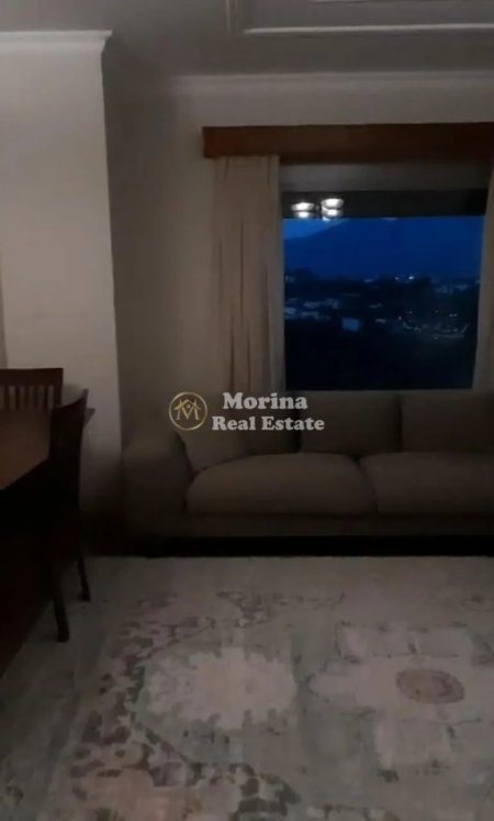Tirane, jepet me qera Vile 3+1 Kati 3, 130 m² 900 € (Teg)