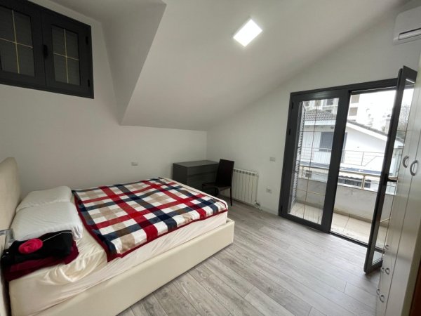 Durres, shitet Vile 3+1+Ballkon Kati 2, 450 m² 695.000 €