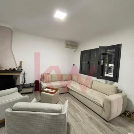 Durres, shitet Vile 3+1+Ballkon Kati 2, 450 m² 695.000 €