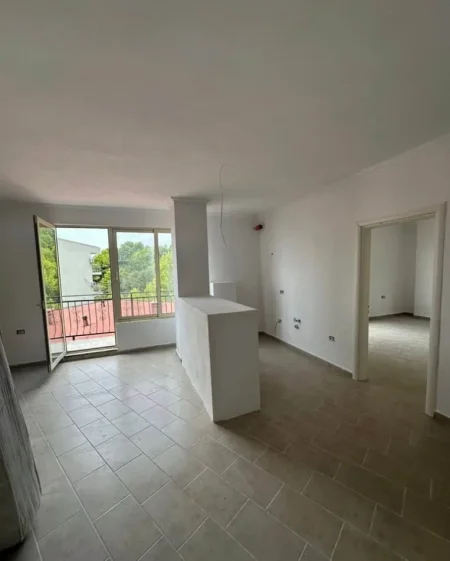 Durres, shitet apartament 2+1 Kati 6, 130.000 € 