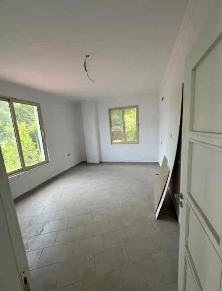 Durres, shitet apartament 2+1 Kati 6, 130.000 € 