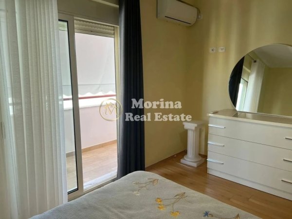 Tirane, jepet me qera apartament 2+1 Kati 3, 120 m² 750 € (Rruga Hamdi Sina)