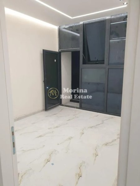 Tirane, jepet me qera ambjent biznesi Kati 1, 74 m² 1.000 € (Astir)