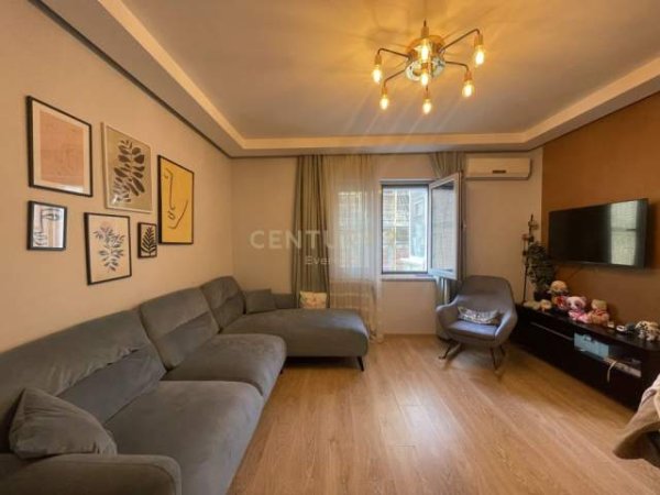 Tirane, shitet apartament duplex 2+1+BLK Kati 2, 80 m² 150.000 Euro (RR. E DURRESIT)