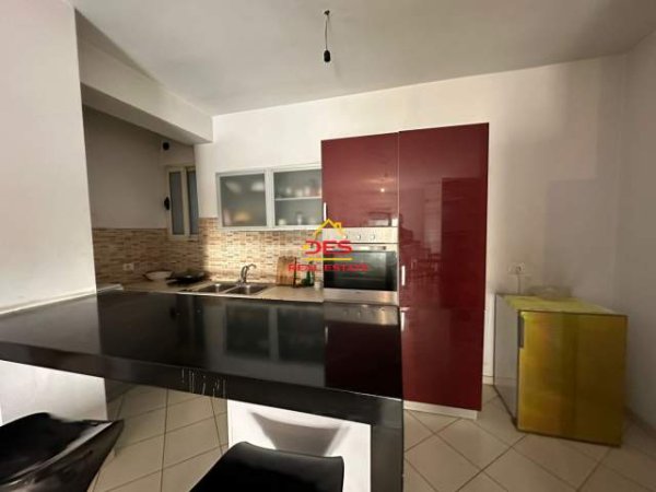 Vlore, shitet apartament 2+1+BLK Kati 3, 116 m² 115.000 Euro (rruga e cipajve)