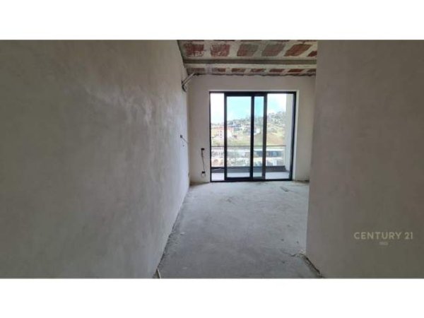 Tirane, ofert Vile 2 Katshe Kati 2, 377 m² 2.000 Euro/m2 (Mjull - Bathore, Tirane Tirana, Albania)