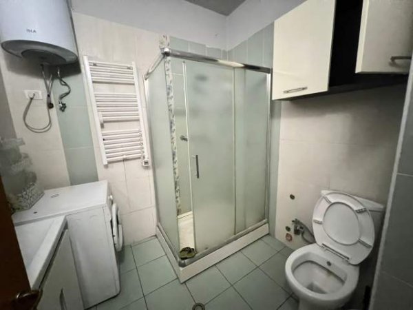Tirane, jepet me qera apartament 3+1+BLK Kati 2, 113 m² 350 Euro (Casa Italia)