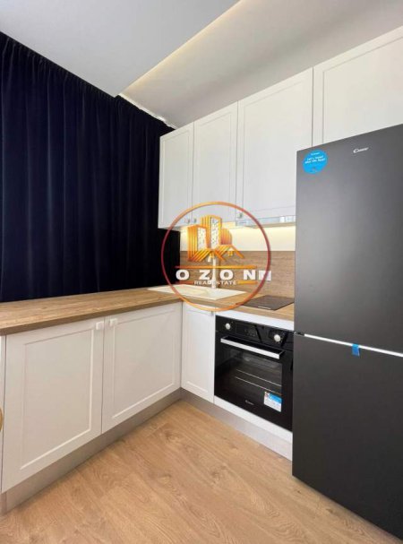 Tirane, jepet me qera garsonier 1+1 Kati 3, 34 m² 450 Euro (KOMUNA E PARISIT)