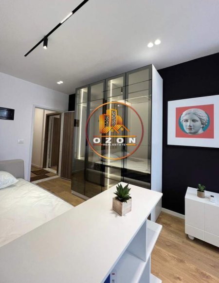 Tirane, jepet me qera garsonier 1+1 Kati 3, 34 m² 450 Euro (KOMUNA E PARISIT)