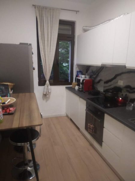 Tirane, jepet me qera shtepi 1+1+A Kati 2, 70 m² 500 Euro (rruga Sulejman Delvina)