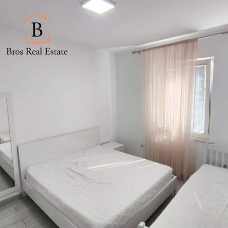 Tirane, jepet me qera apartament 1+1+BLK 45.000 Leke (Rruga e Barrikadave)