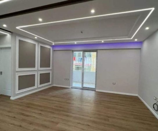 Tirane, shes apartament 2+1 117 m² 220.000 Euro (Petro Nini, Tirane e Re)