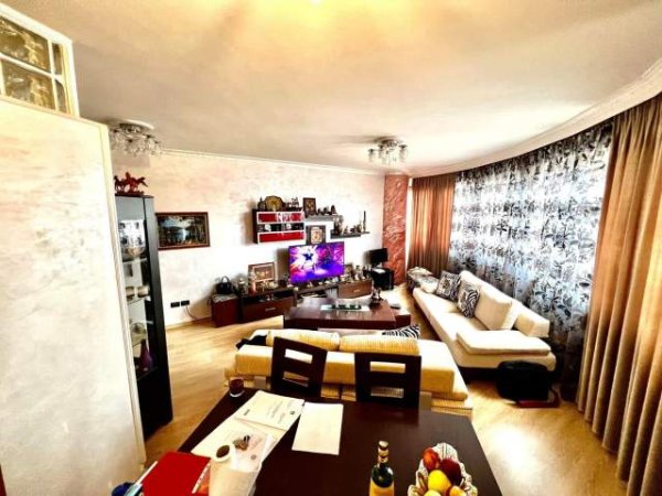 Tirane, shes apartament 2+1 110 m² 169.000 Euro (Kompleksi Delijorgji, Klinika Genius)