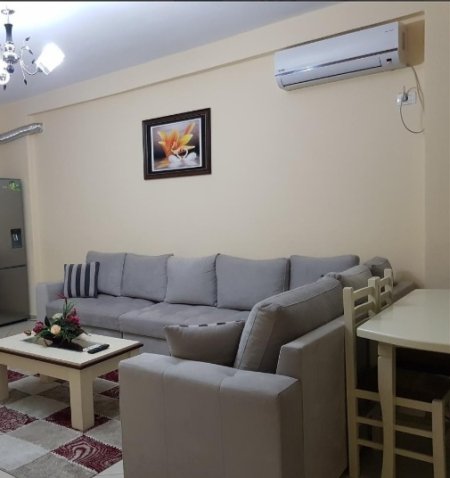 Tirane, jepet me qera apartament 1+1 Kati 10, 60 m² 30.000 Leke (Mbrapa Bar Artistit, Astir)